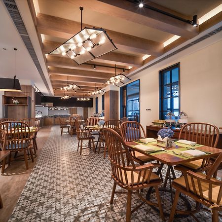 Holiday Inn Jilin Beidahu By Ihg Exterior photo