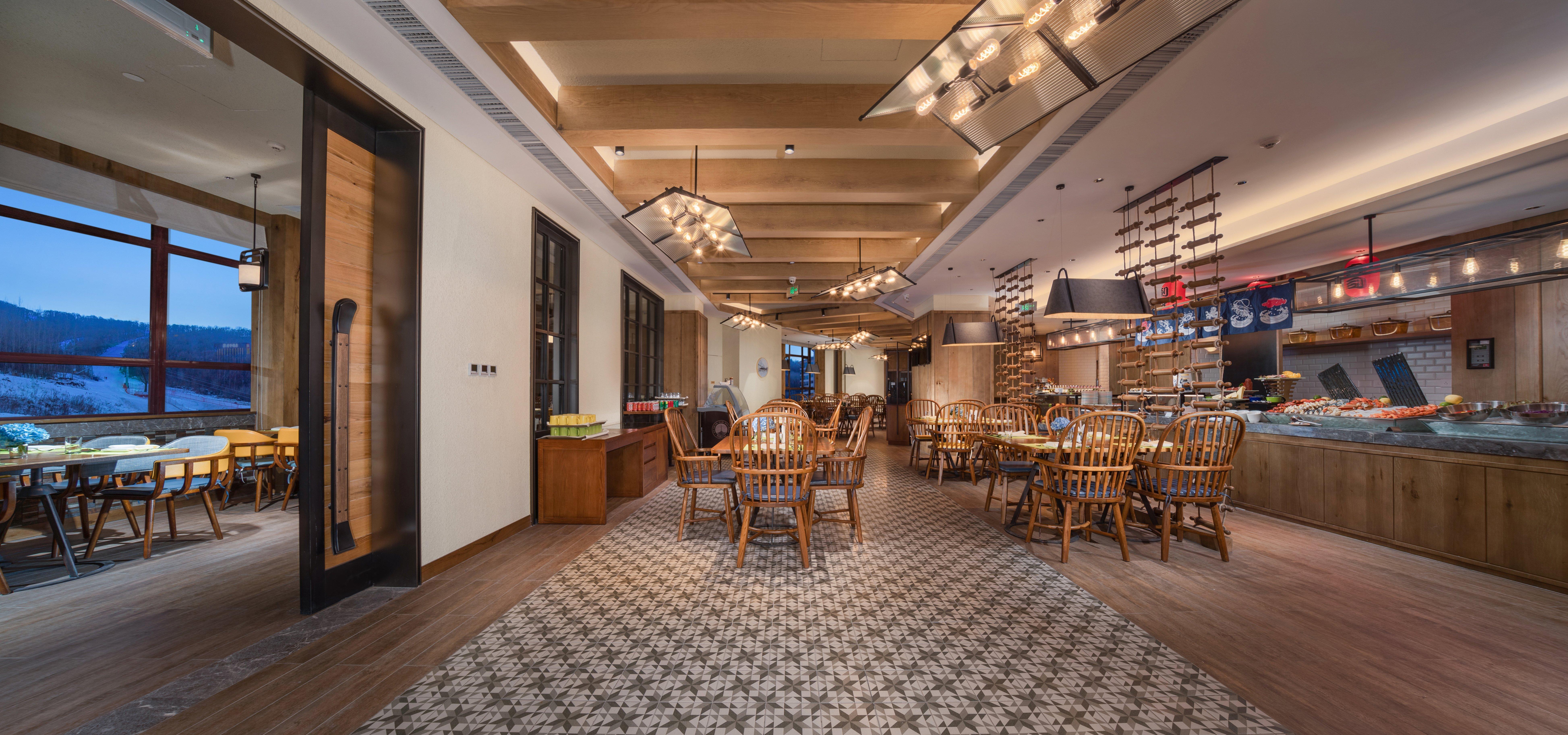 Holiday Inn Jilin Beidahu By Ihg Exterior photo